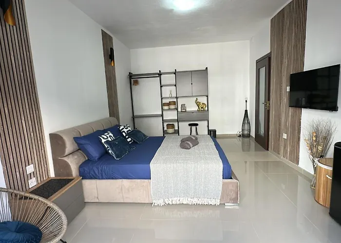 Elite Area Hub Homestay