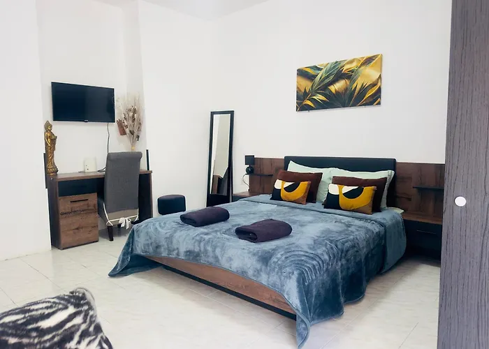 Homestay Elite Area Hub *