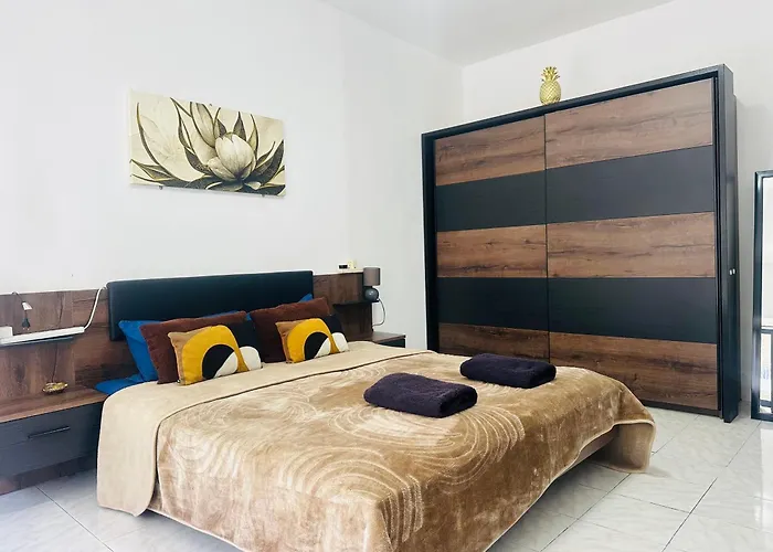 Elite Area Hub Homestay *