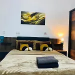 Проживание в семье Elite Area Hub *