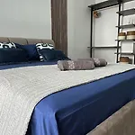 Elite Area Hub Проживание в семье