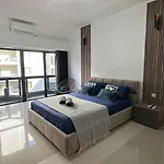 Проживание в семье Elite Area Hub
