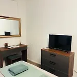 Elite Area Hub Проживание в семье Слима