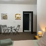 Elite Area Hub Проживание в семье