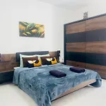 Проживание в семье Elite Area Hub Слима
