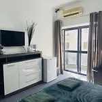 Elite Area Hub Проживание в семье