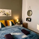 Elite Area Hub Homestay *