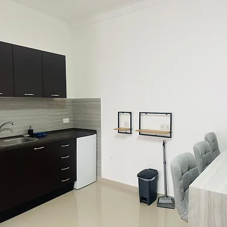 Habitación en casa particular Elite Area Hub