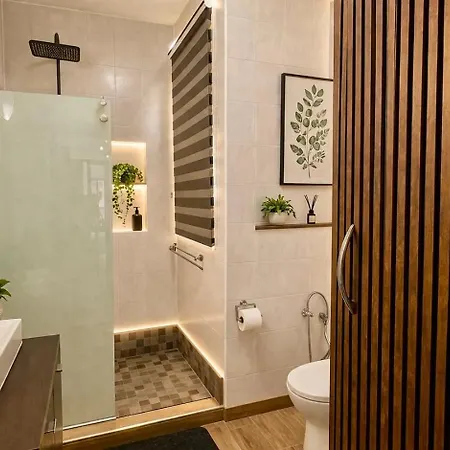 Elite Area Hub Homestay