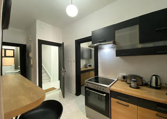 Elite Area Hub * Sliema