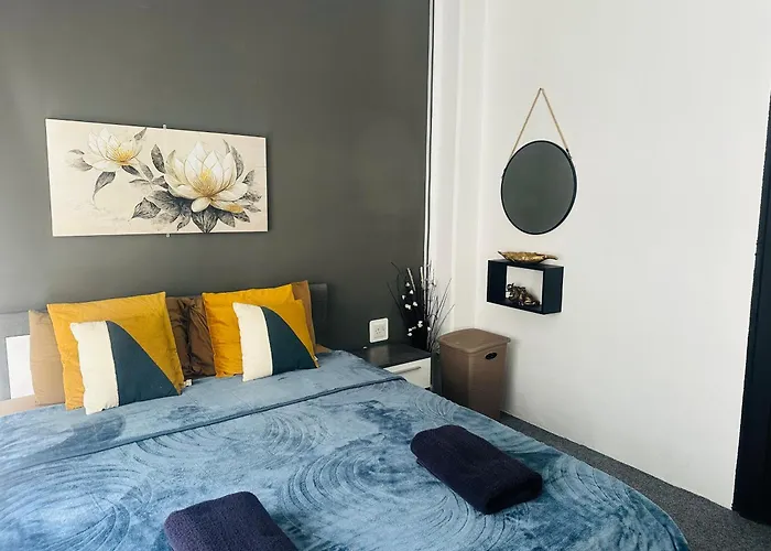 Elite Area Hub Gazde/Camere de închiriat