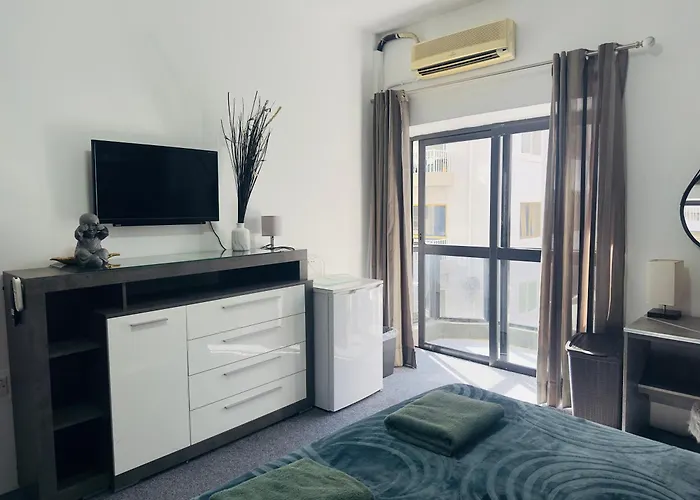 Elite Area Hub Gazde/Camere de închiriat